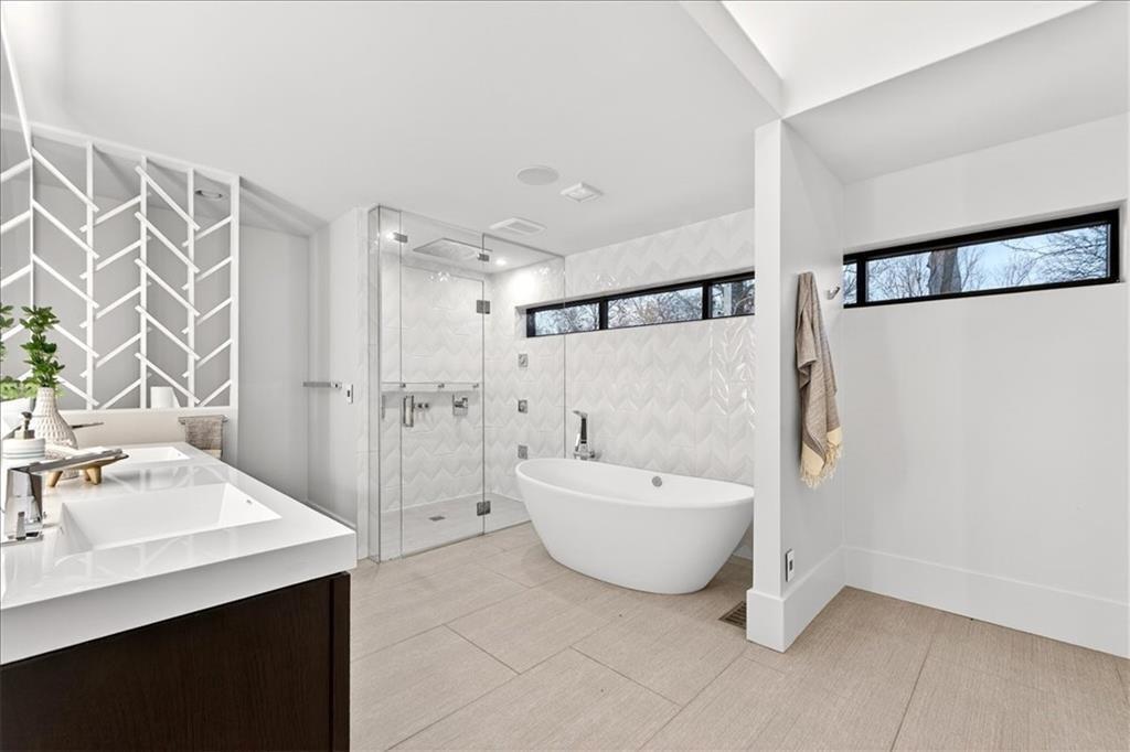 3906 W 69th Street