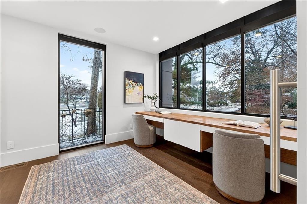 3906 W 69th Street