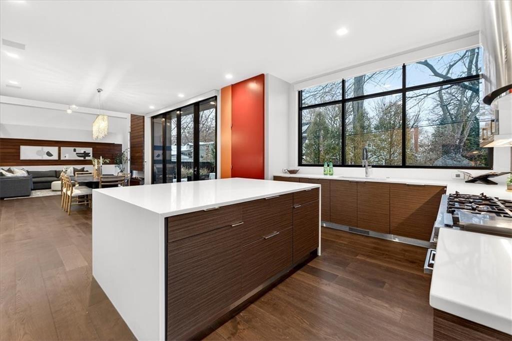 3906 W 69th Street