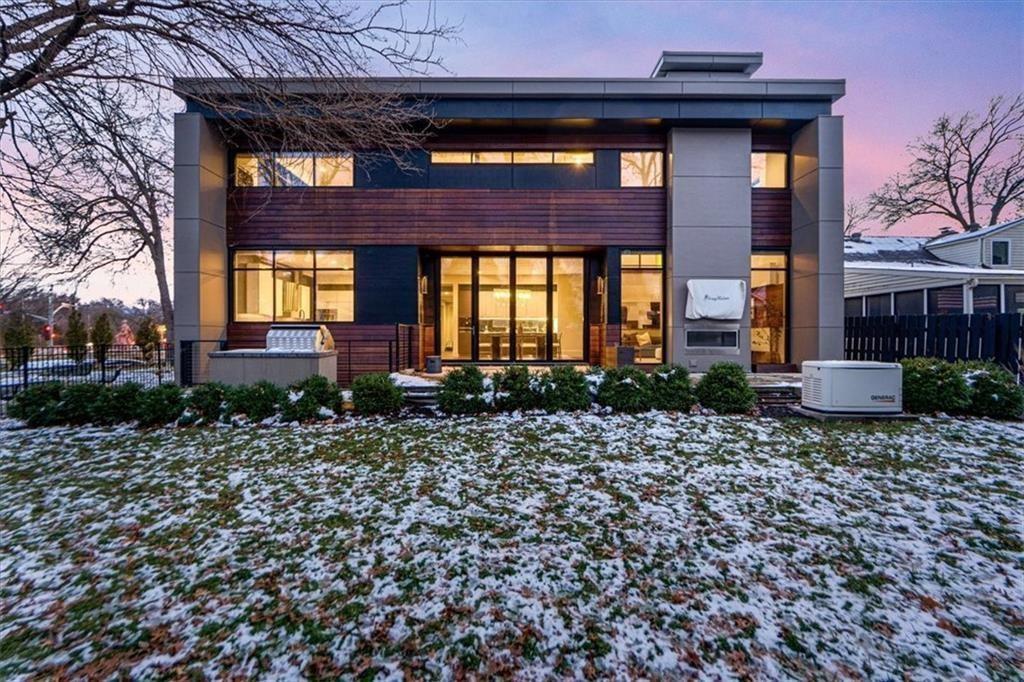 3906 W 69th Street
