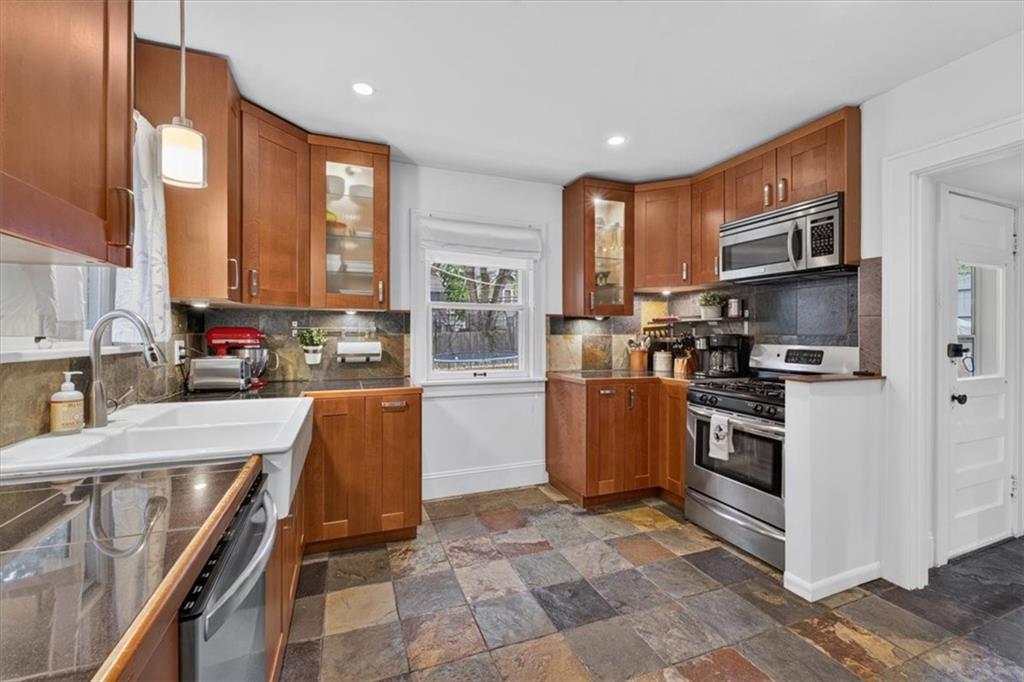 820 W 72nd Street