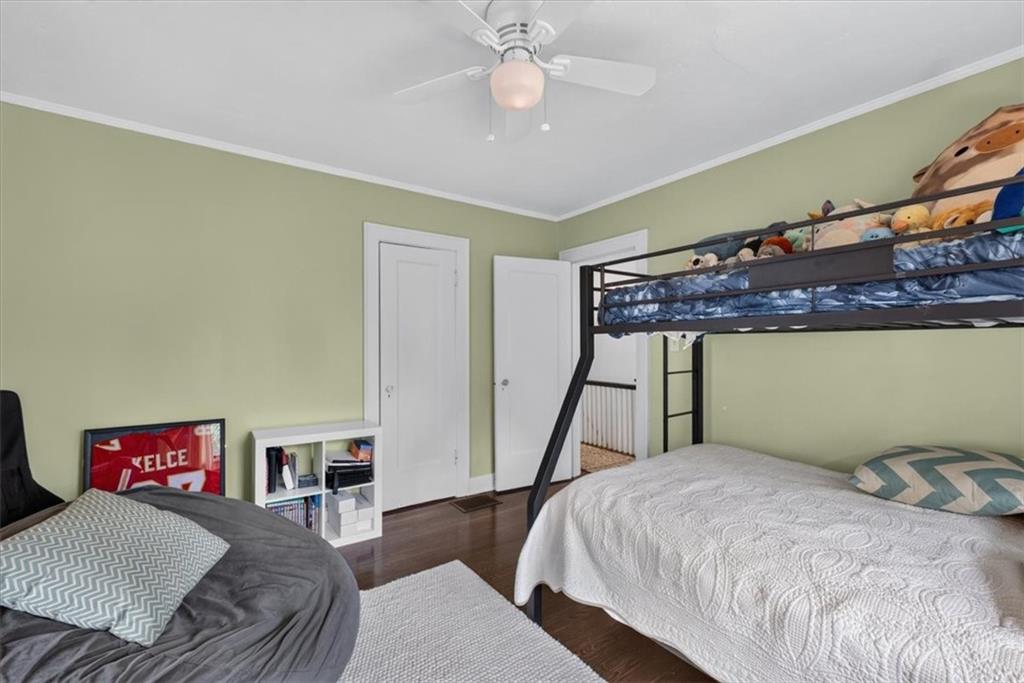 820 W 72nd Street