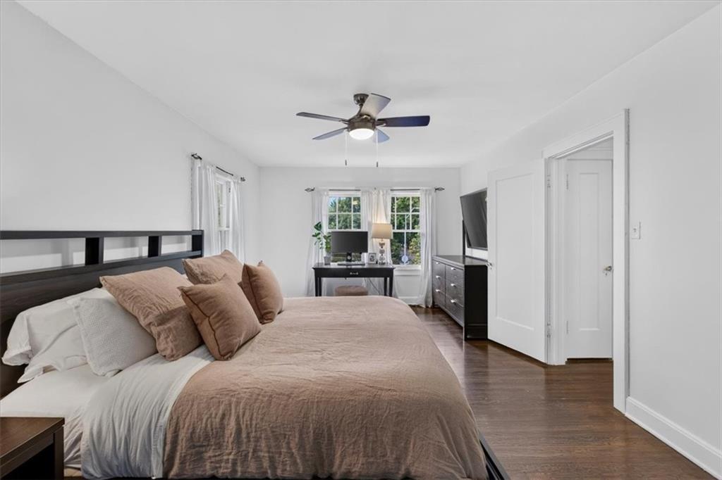 820 W 72nd Street