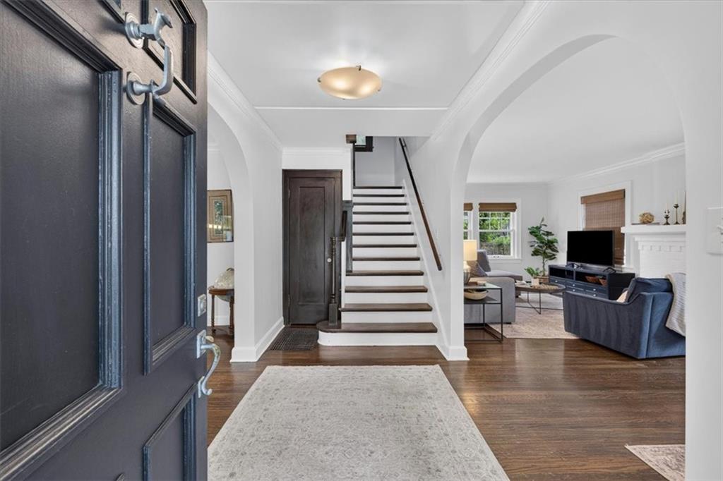 820 W 72nd Street