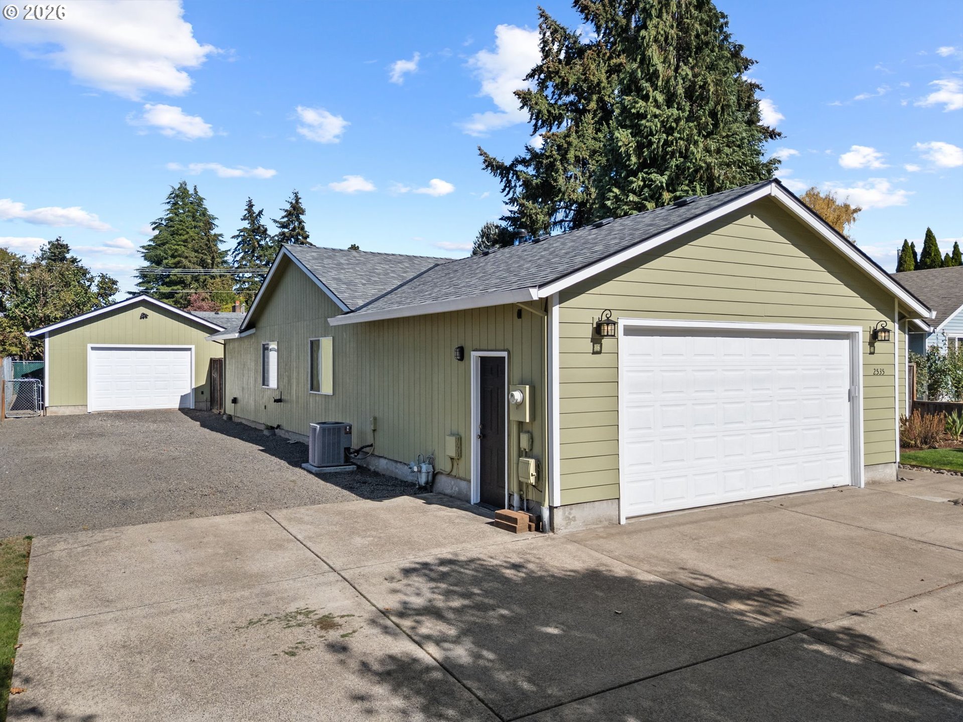 2535 12th AVE
