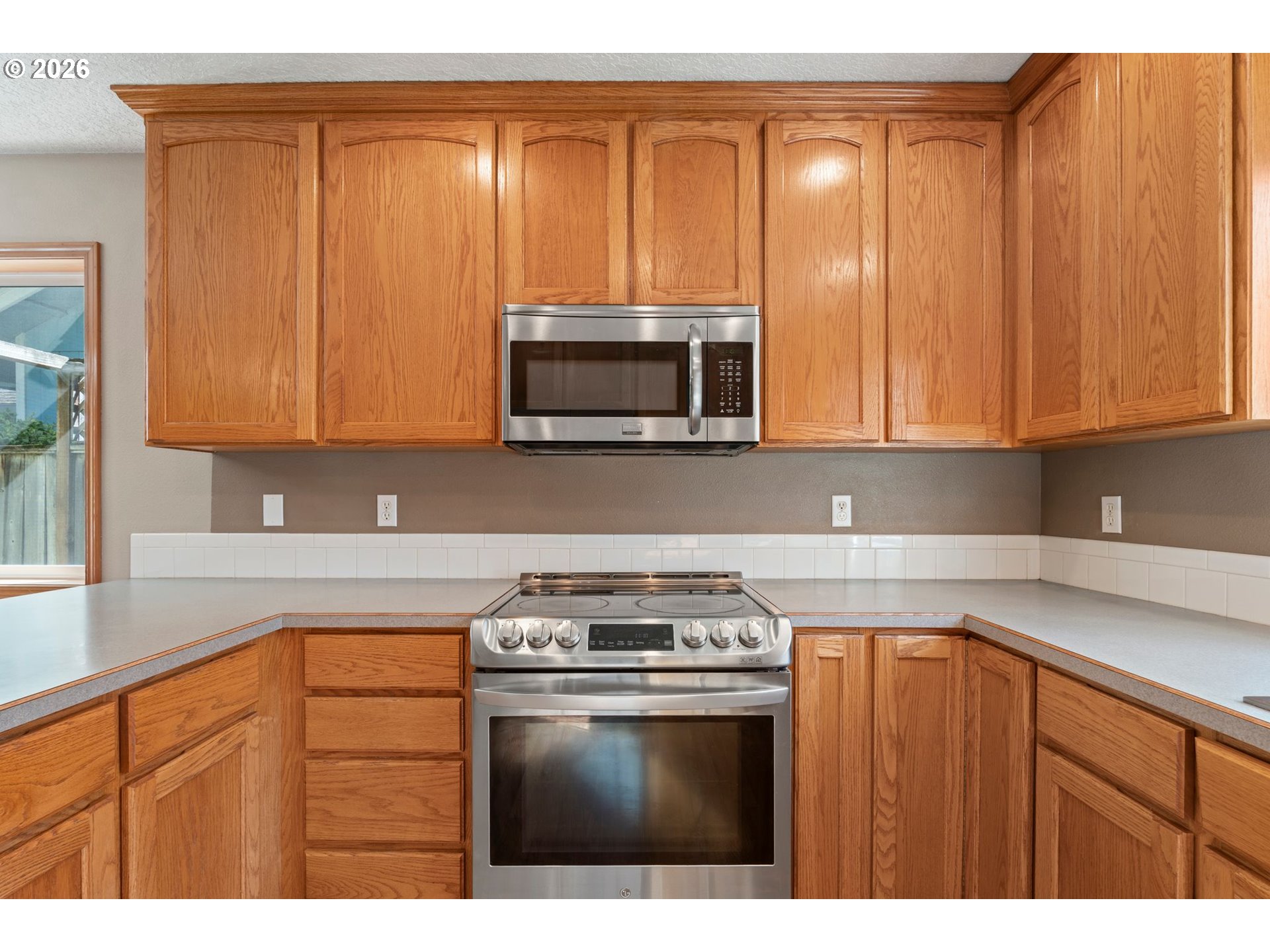 2535 12th AVE