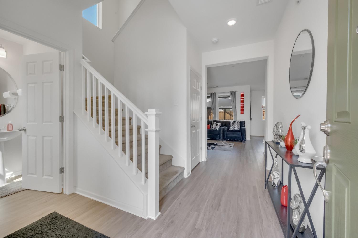 2793 Mabry Drive