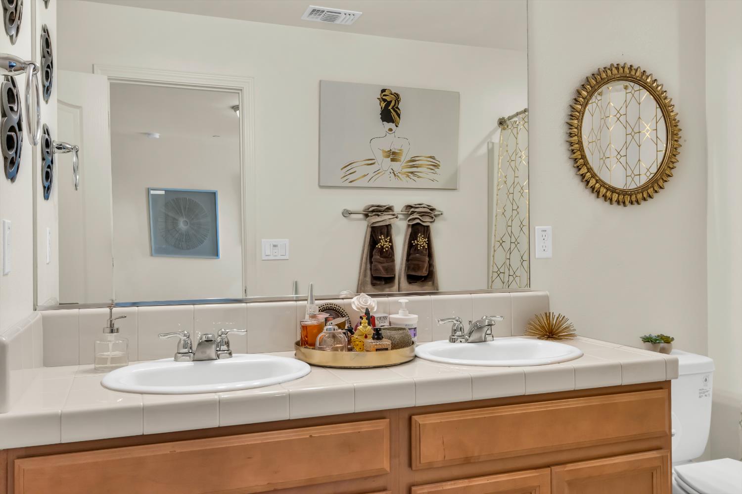 1103 Sierra Bluff Street