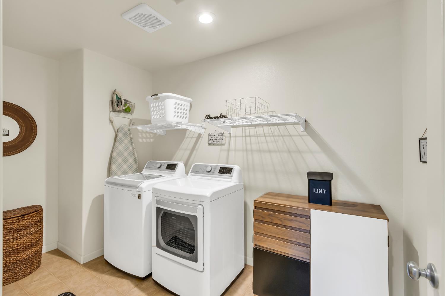 1103 Sierra Bluff Street