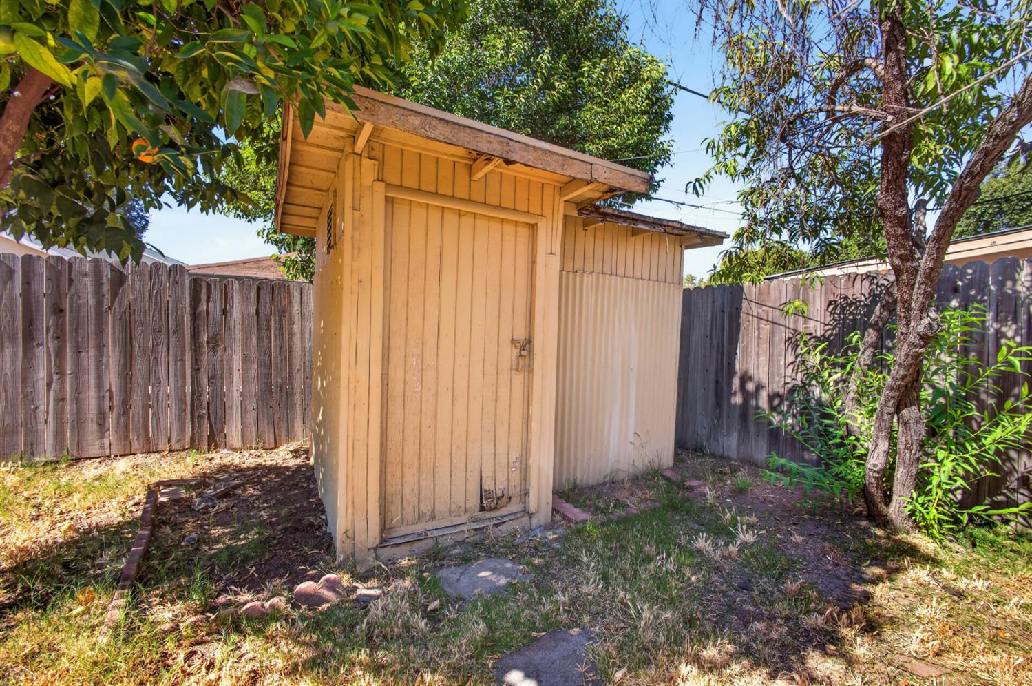 261 Graves Avenue