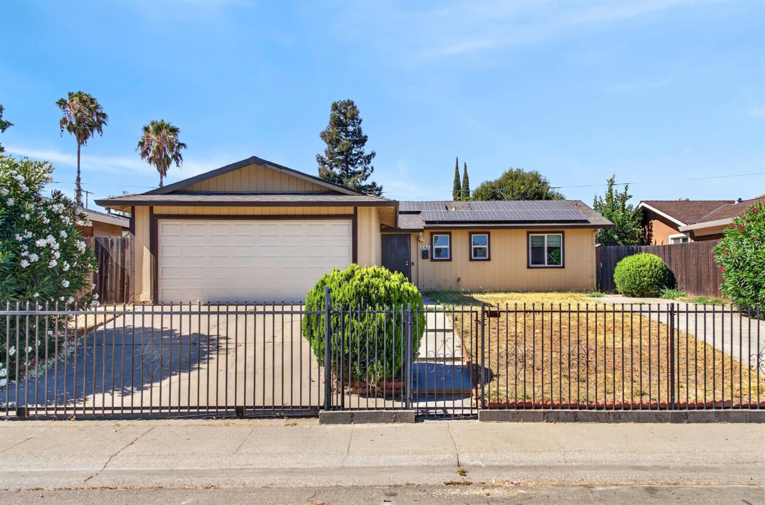 261 Graves Avenue