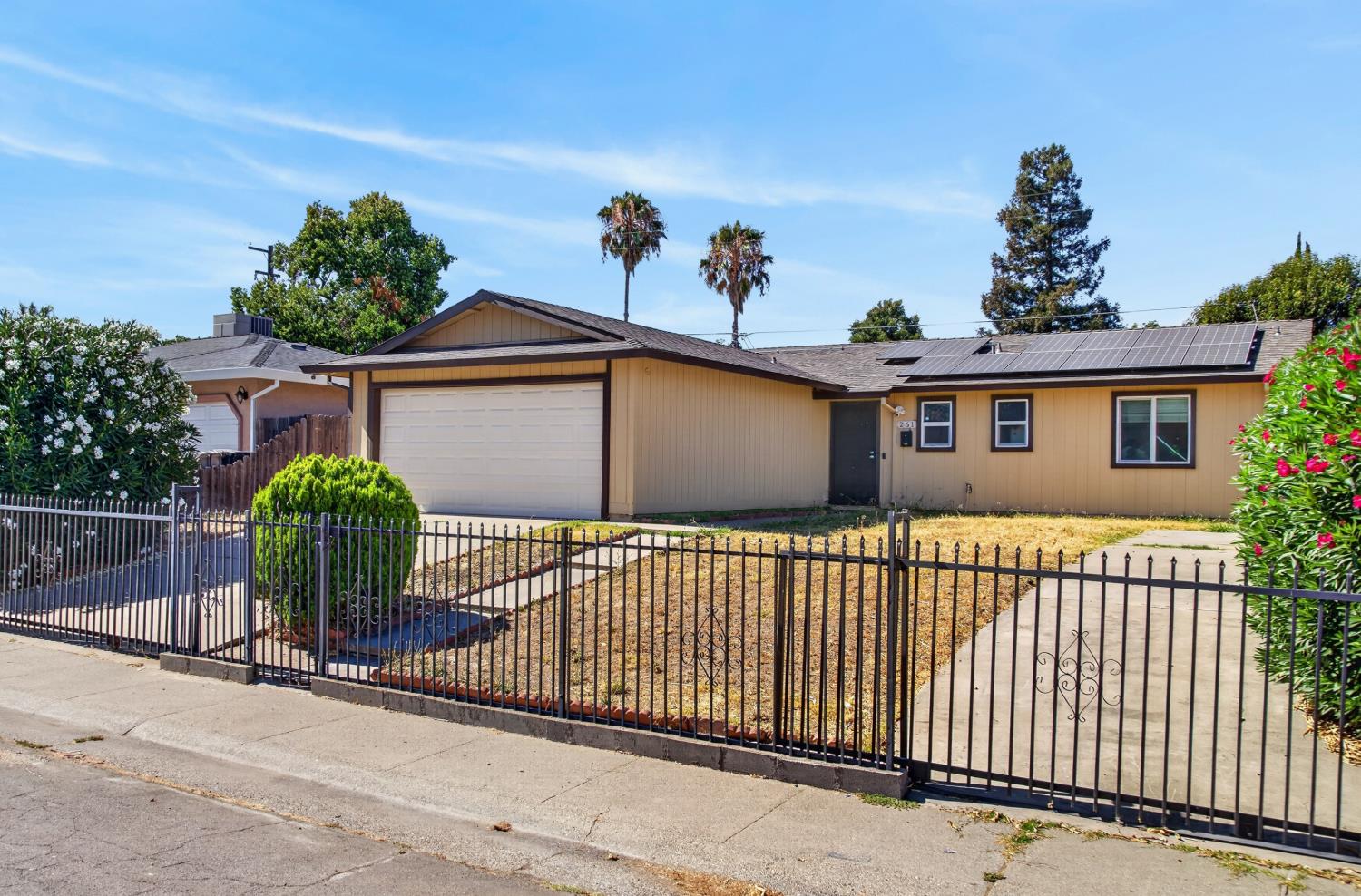 261 Graves Avenue