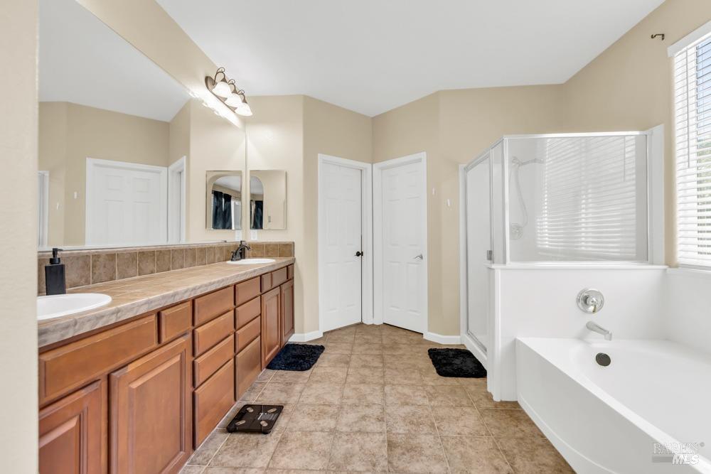 542 Coyote Hills Court