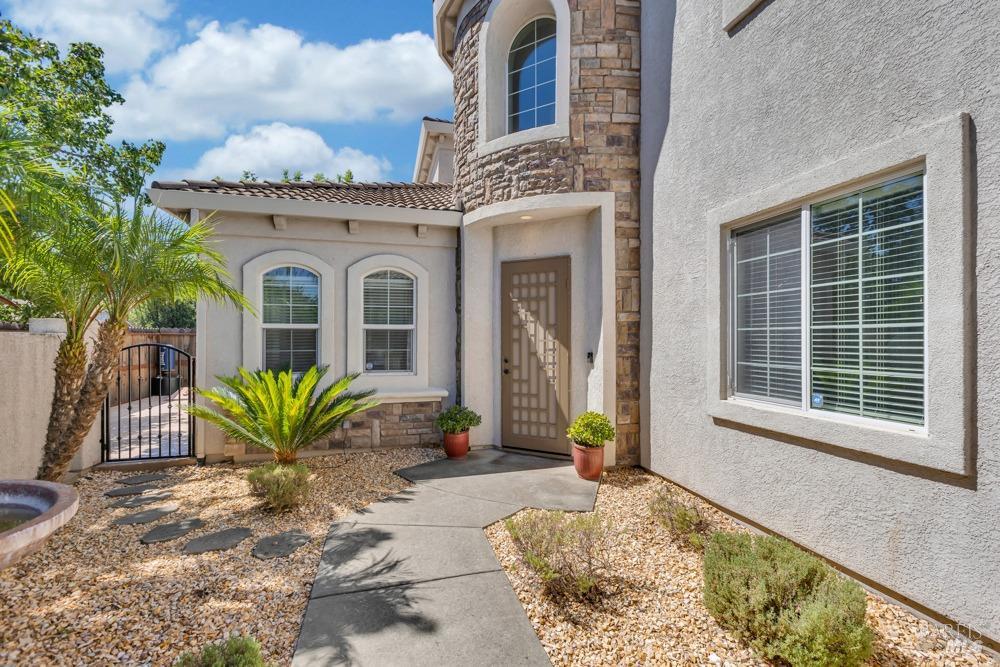 542 Coyote Hills Court