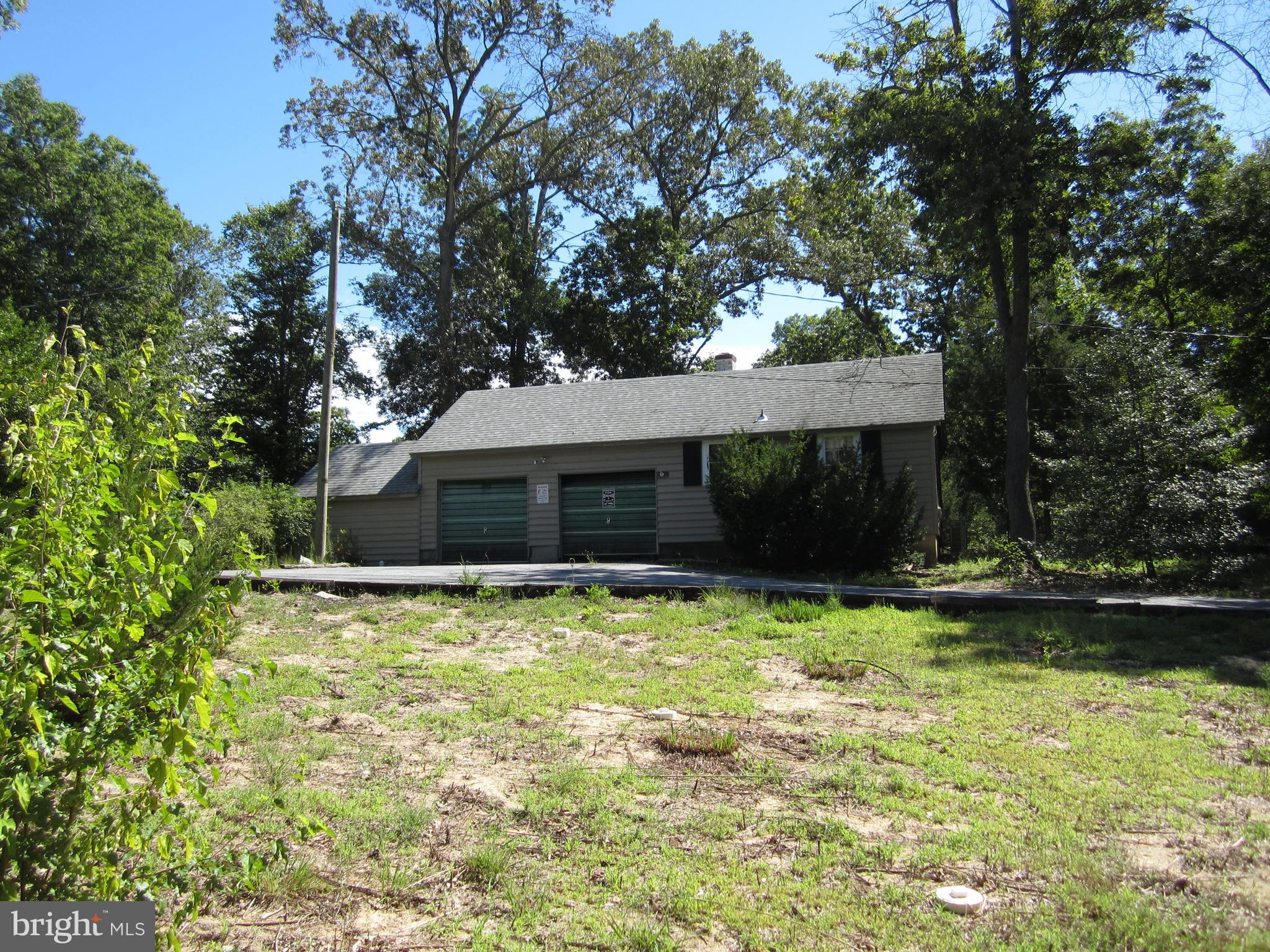 9703 CEDAR LANE