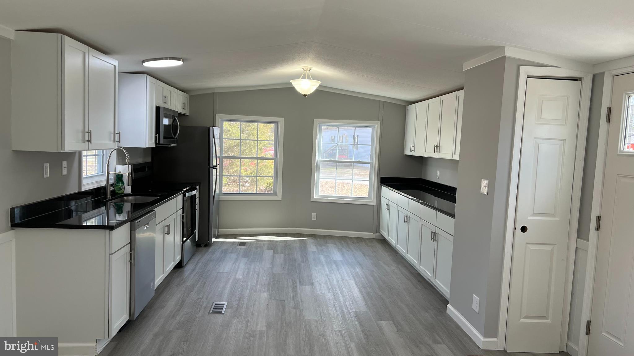 13 SHANNON STREET 37811