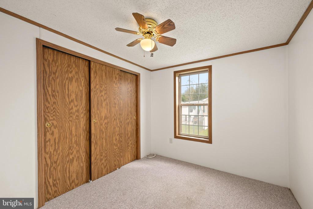 11917 GLEN CIRCLE