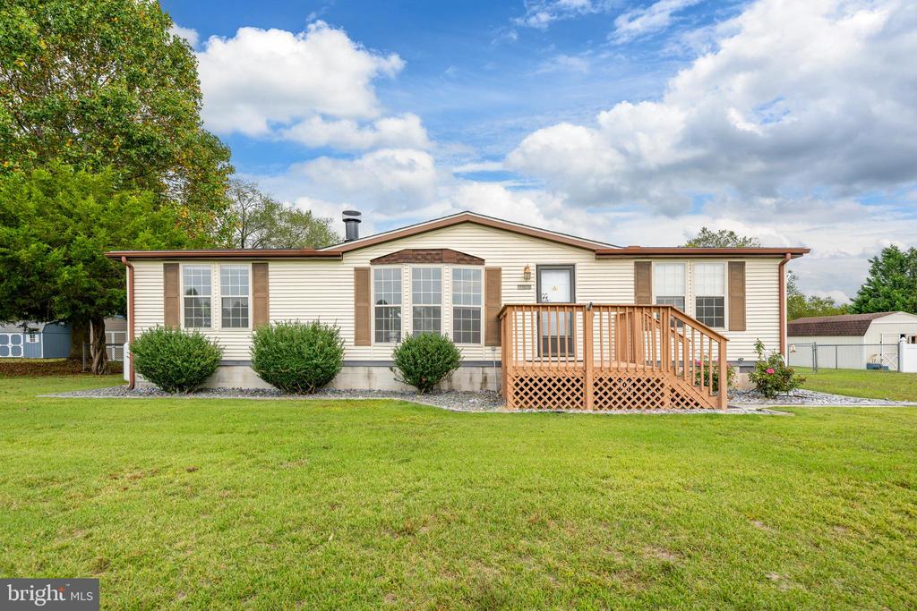 11917 GLEN CIRCLE