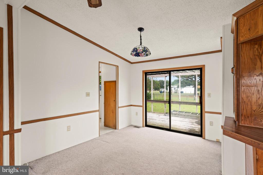 11917 GLEN CIRCLE