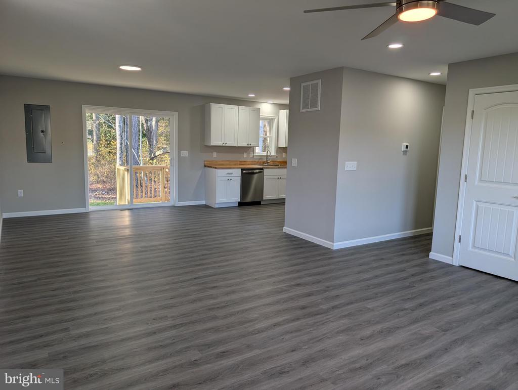 9394 SHAWNEE ROAD