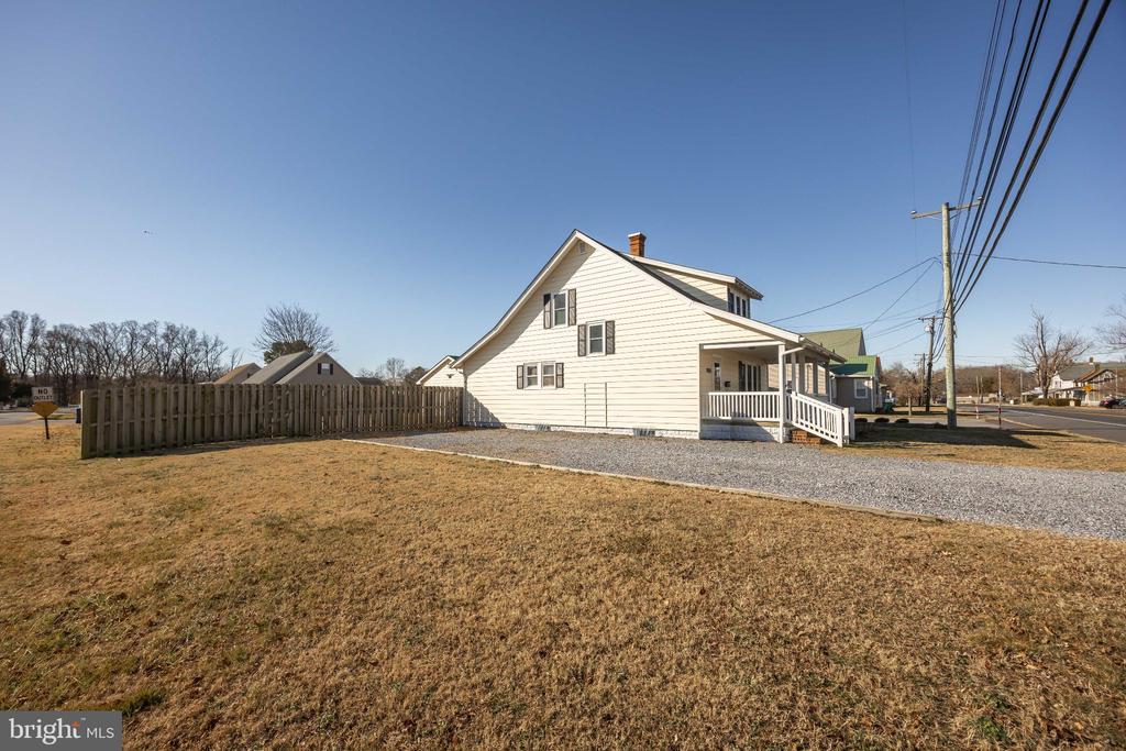 10954 E 4TH STREET