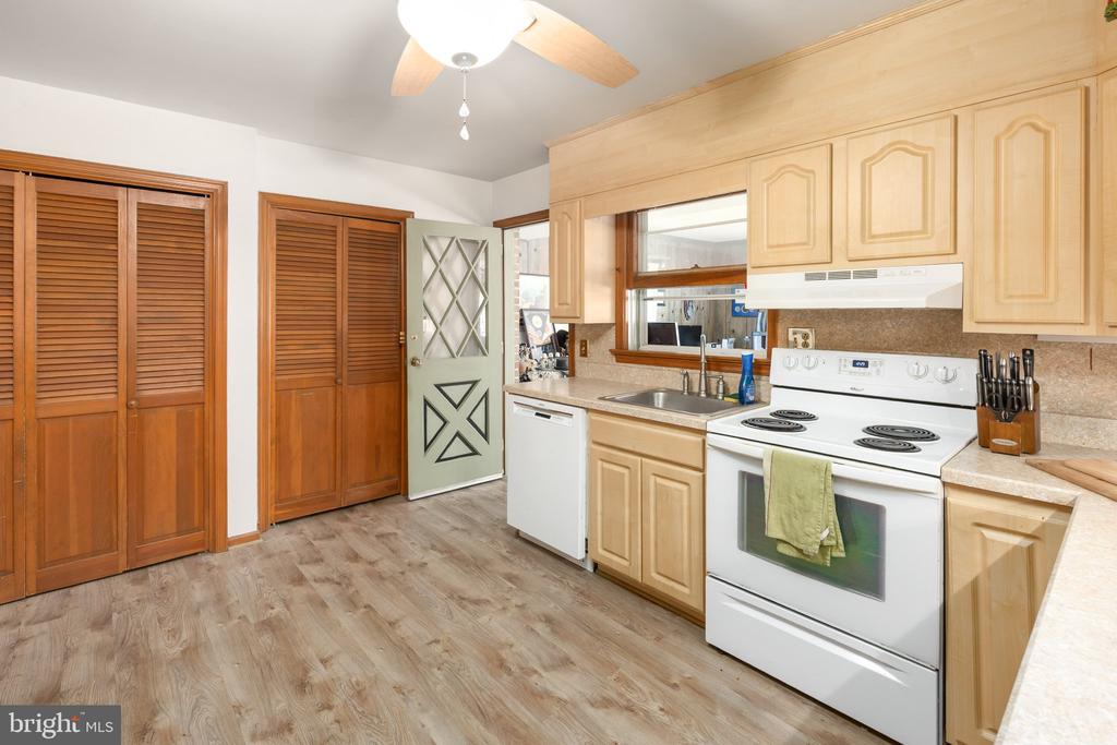 12075 WHITESVILLE ROAD