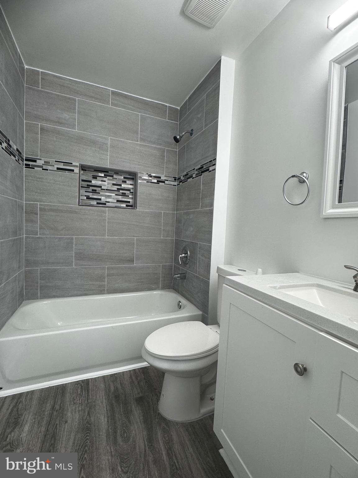 1412 BLUE HERON DRIVE