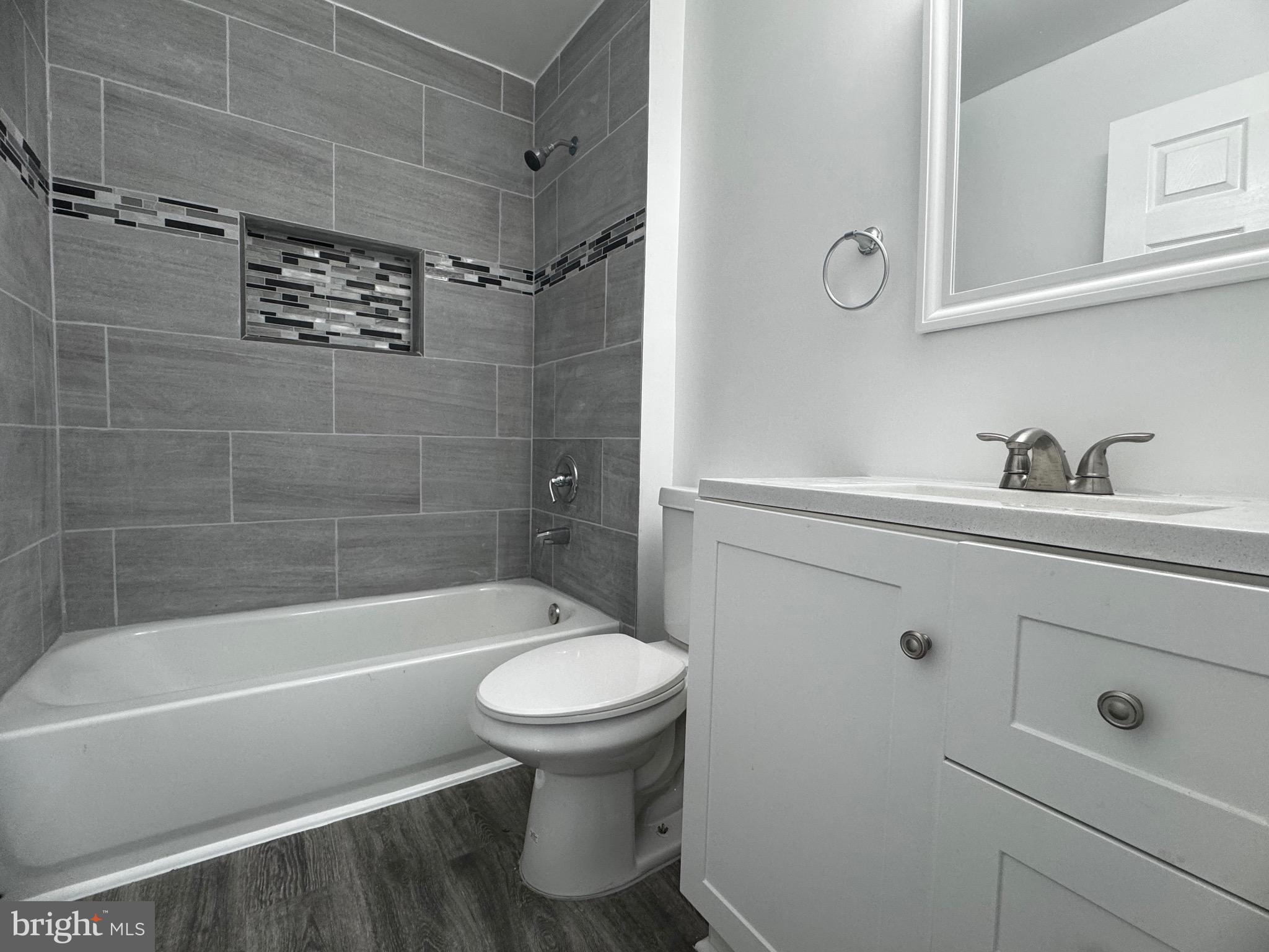 1412 BLUE HERON DRIVE