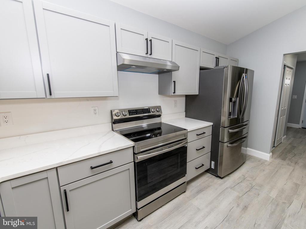 21740 LOVERS LANE