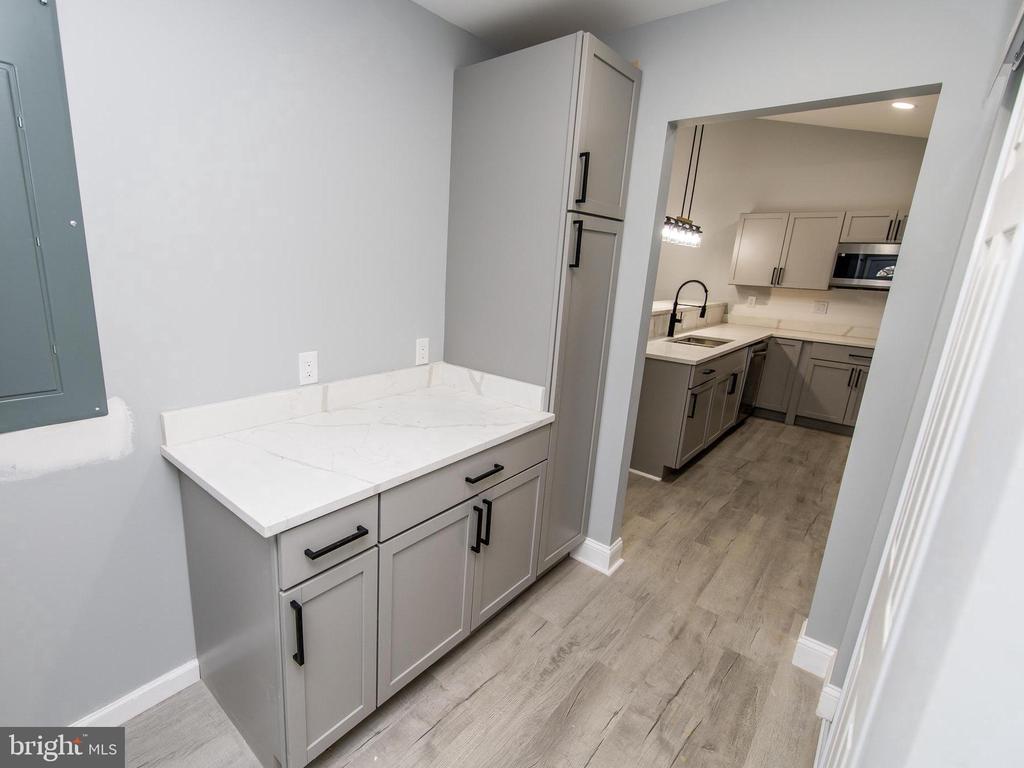 21740 LOVERS LANE