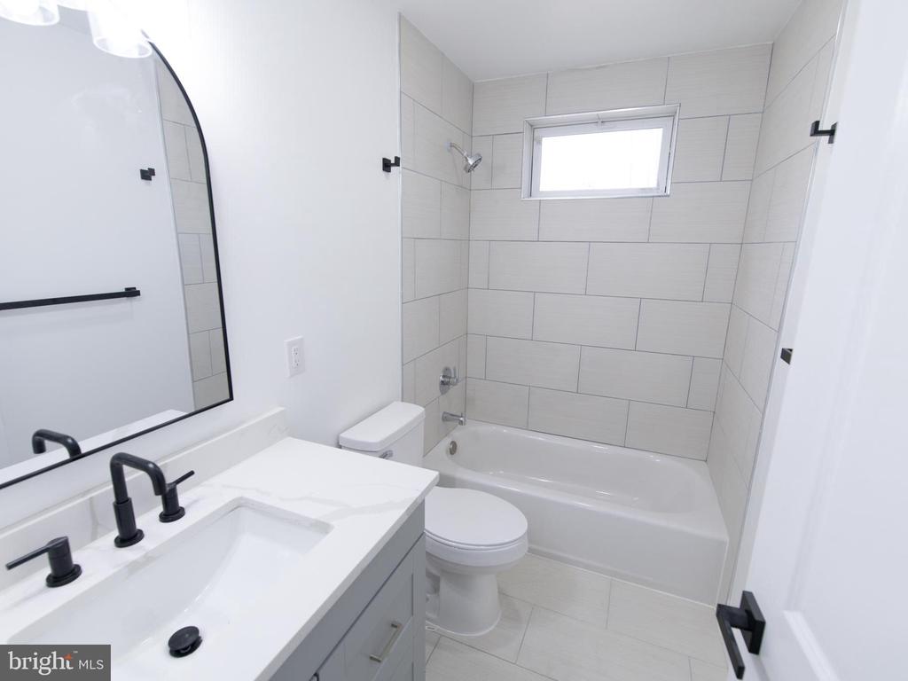 21740 LOVERS LANE