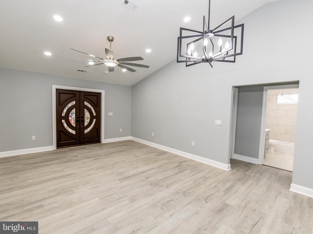 21740 LOVERS LANE