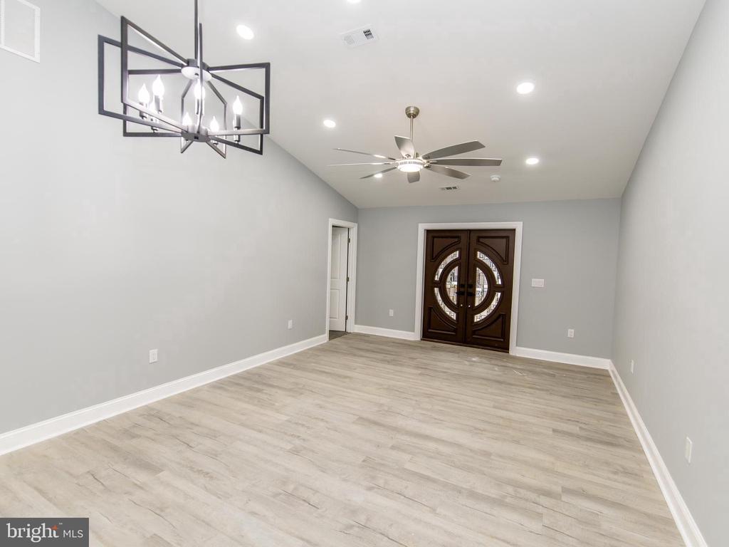 21740 LOVERS LANE