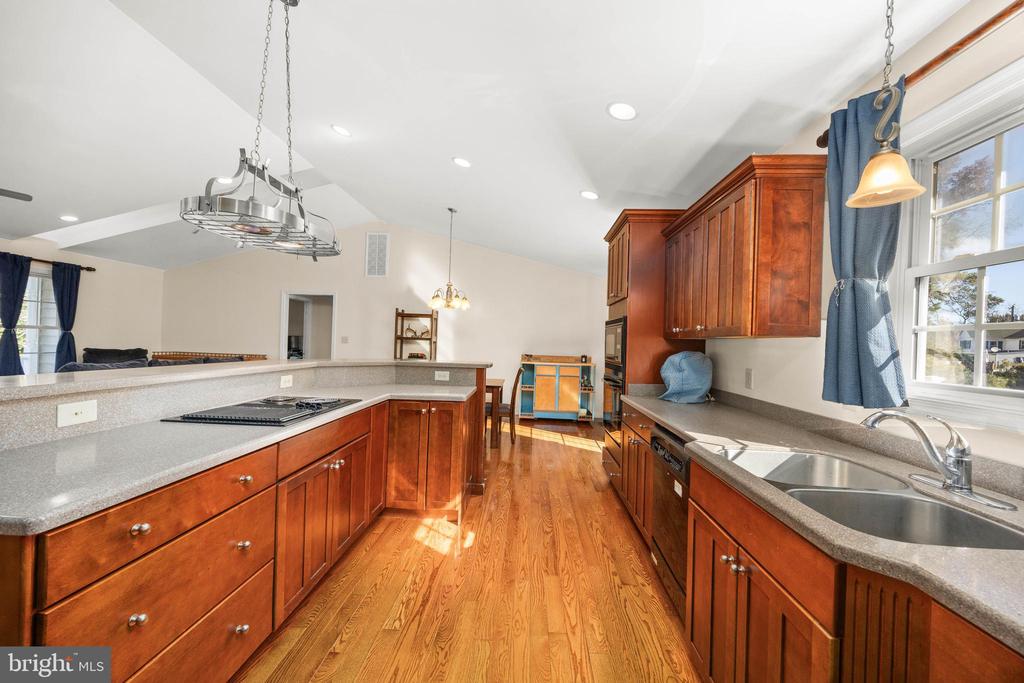 3221 BOONE ROAD