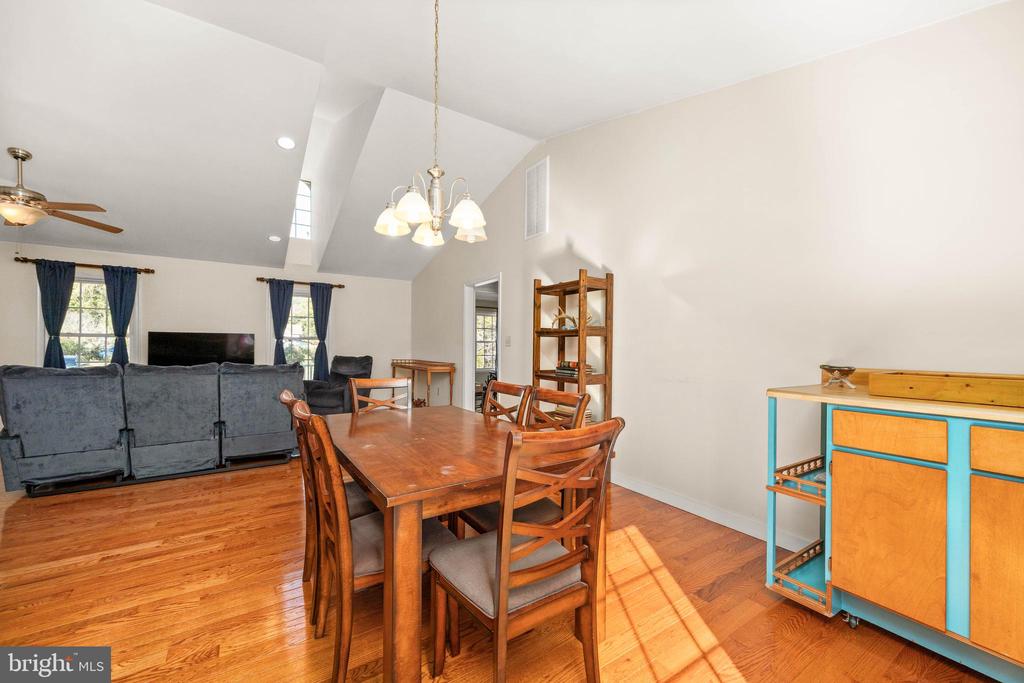 3221 BOONE ROAD