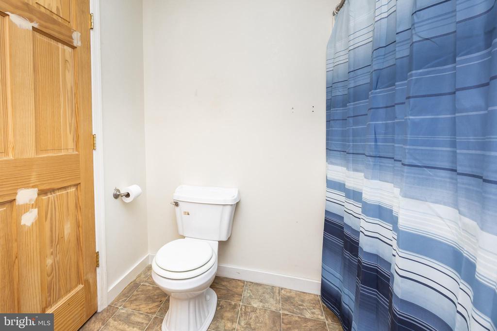 3221 BOONE ROAD