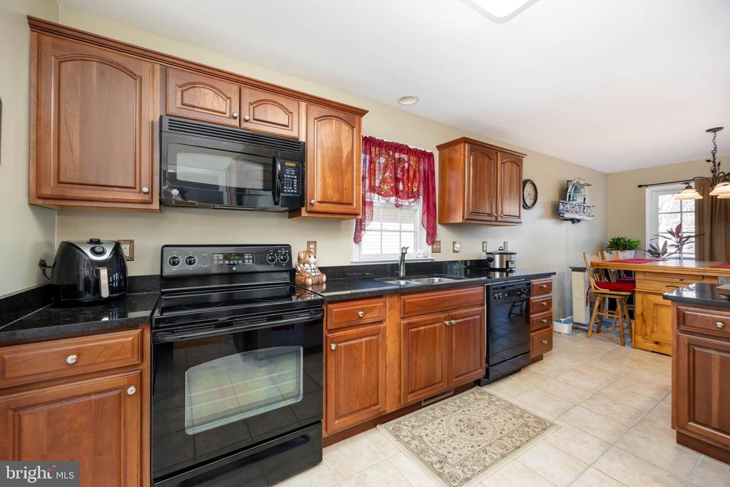 11635 DENNIS DRIVE