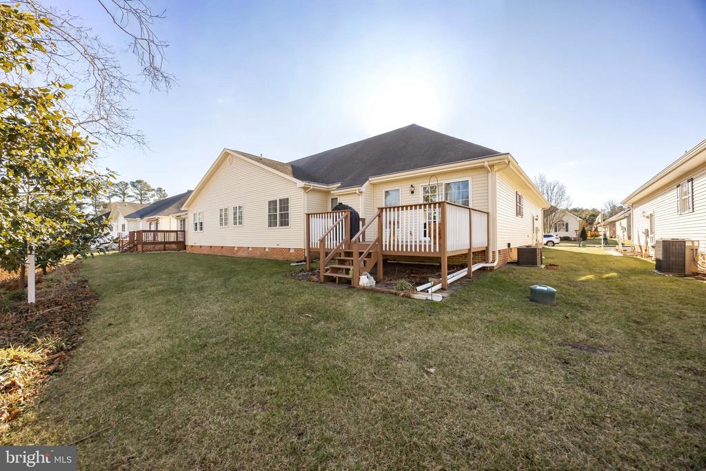 11635 DENNIS DRIVE