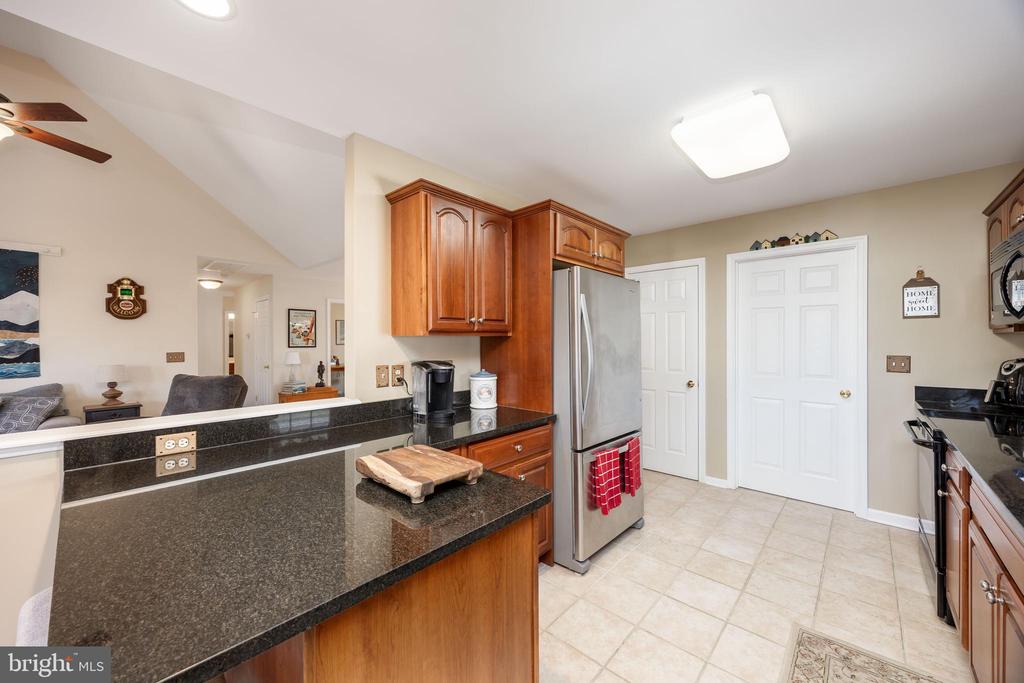 11635 DENNIS DRIVE