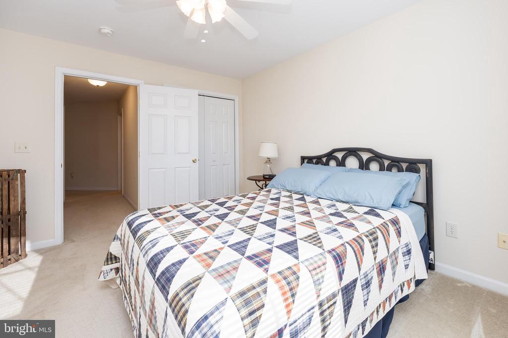 11635 DENNIS DRIVE