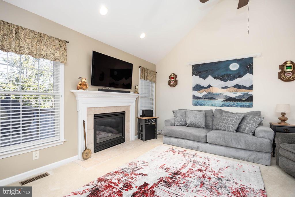 11635 DENNIS DRIVE