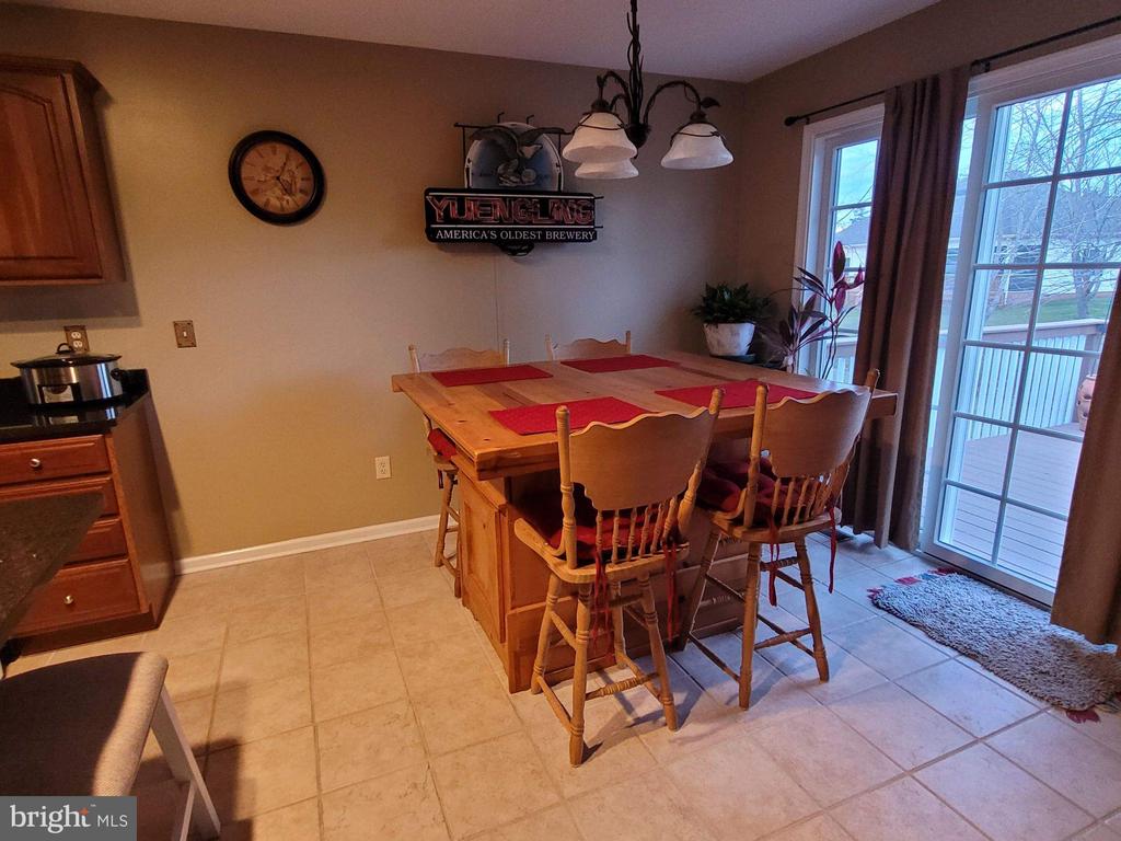 11635 DENNIS DRIVE