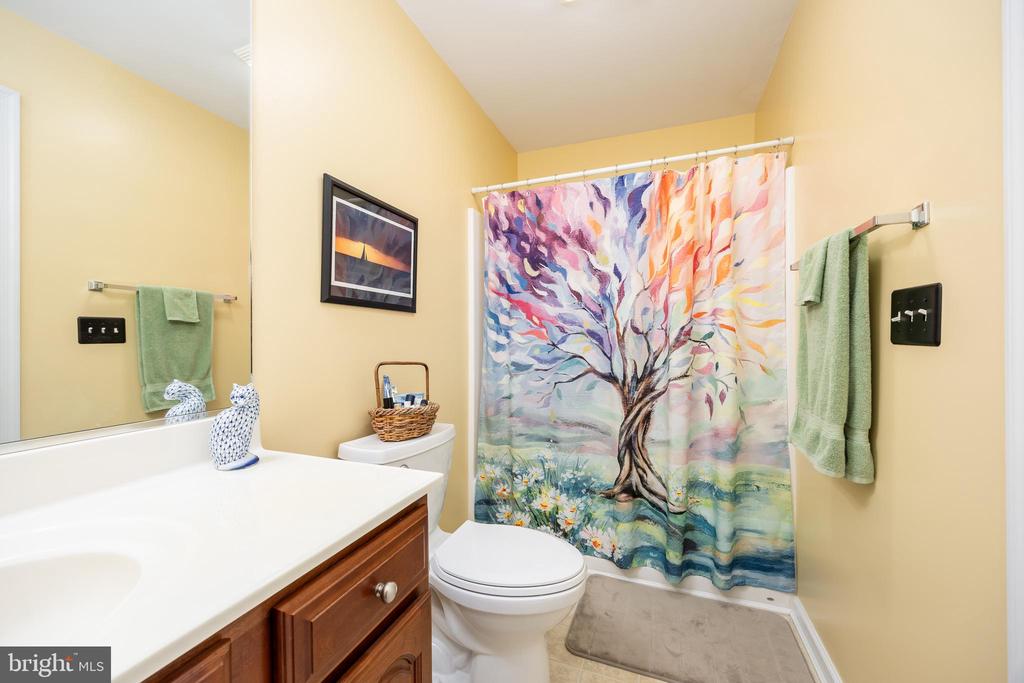 11635 DENNIS DRIVE