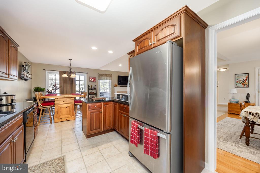 11635 DENNIS DRIVE