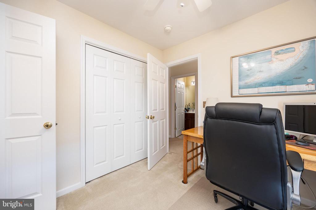 11635 DENNIS DRIVE