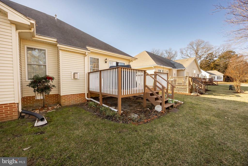 11635 DENNIS DRIVE