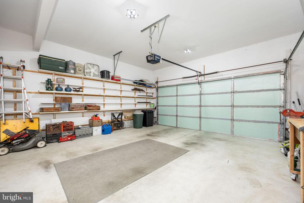 11635 DENNIS DRIVE