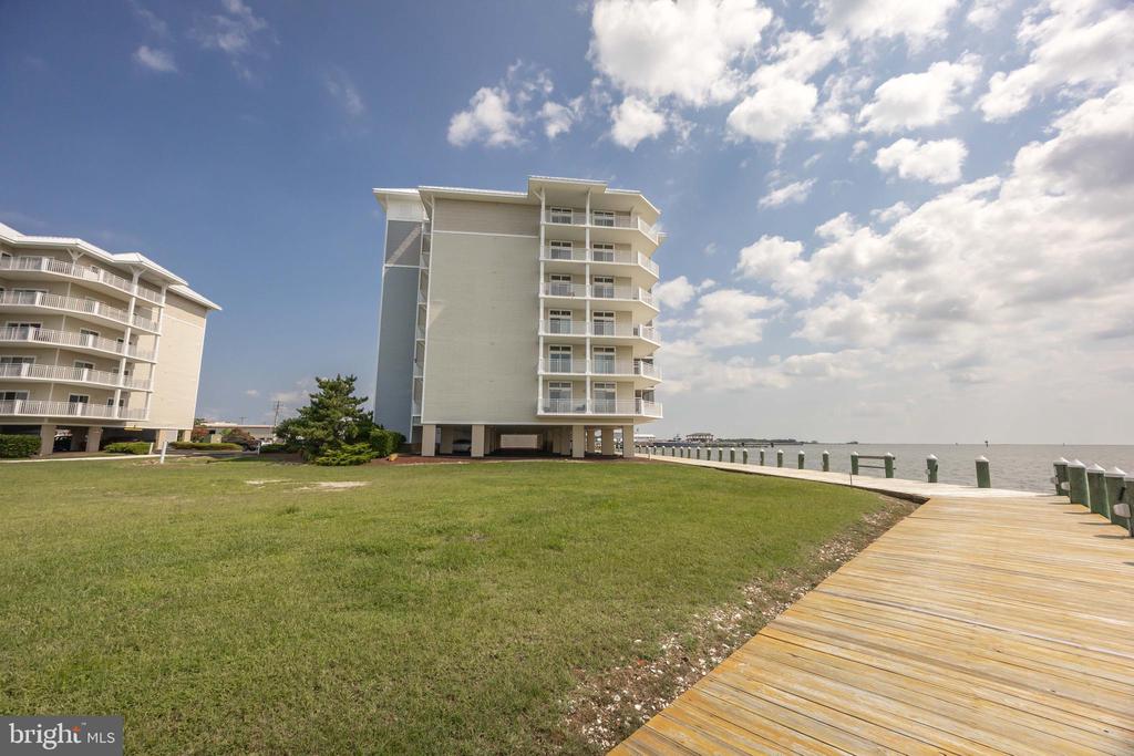 103 WILLIAMS STREET 416