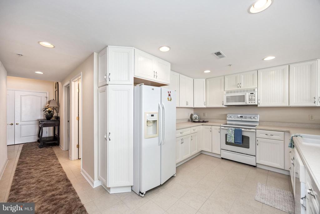 103 WILLIAMS STREET 416