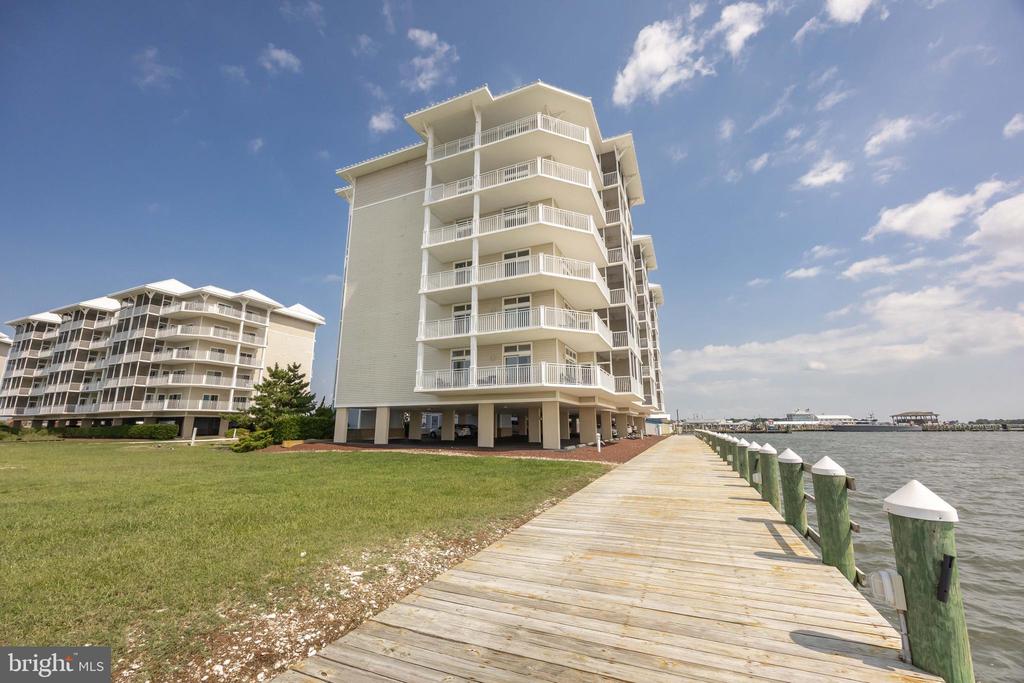 103 WILLIAMS STREET 416